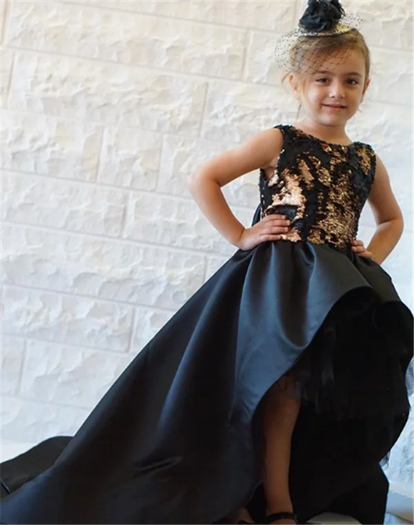 Милое черное платье с цветочным узором для девочек; вечерние Сатиновые пышные платья с открытой спиной и бантом для маленьких девочек; платье для дня рождения