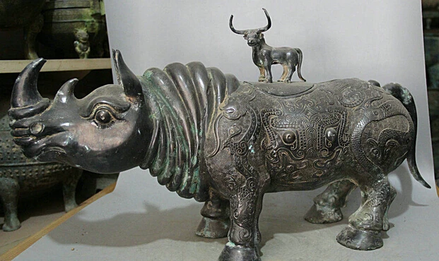 Завод 3" Китай бронзовые народные Животные Дракон бык Oxen Фигурка Носорога горшок, кувшин, посуда