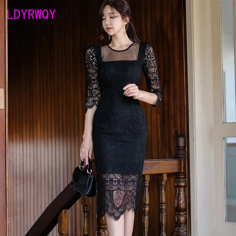 2019 autumn and winter new Korean temperament slim lace in the sleeves hip fashion dress female