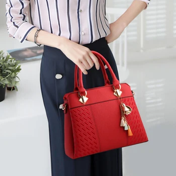 

Handbag Fashion Tasseled Dreamtale With Flower Keychain Solid Large Capacity Single Shoulder Portable Wear Resistant PU Leather