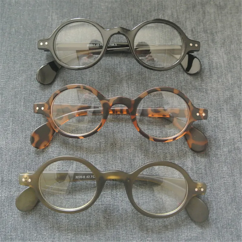 small round tortoiseshell glasses