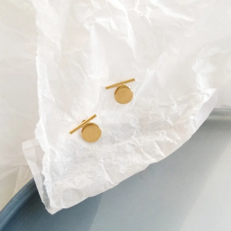 

Simple Compact Metal Texture Round Geometric Stud Earrings Korean Fashion Personality Girl Women's Accessories Jewelry Female