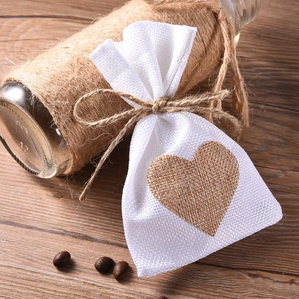 

12pcs Wedding Gifts For Guests Trendy Natural Linen Pouches Heart Pattern Drawstring Linen Bags Jewelry Bag Wedding Favor Bags