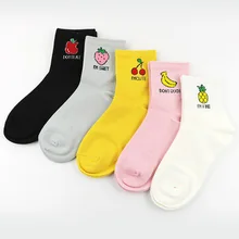 Женские носки весна-лето, новые женские носки с мультяшными фруктами, маленькие, свежие, одноцветные, хлопковые, с рисунком клубники, короткие носки