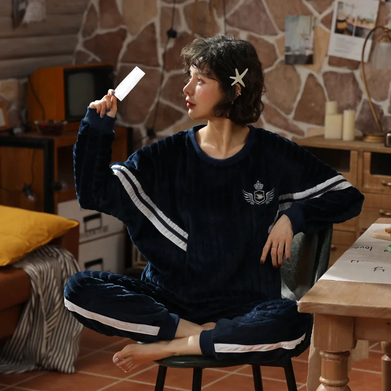 

Coral Velvet Pajamas Female Spring Autumn & Winter Thick Warm Cute Badge Korean-style Students Flannel Homewear Set