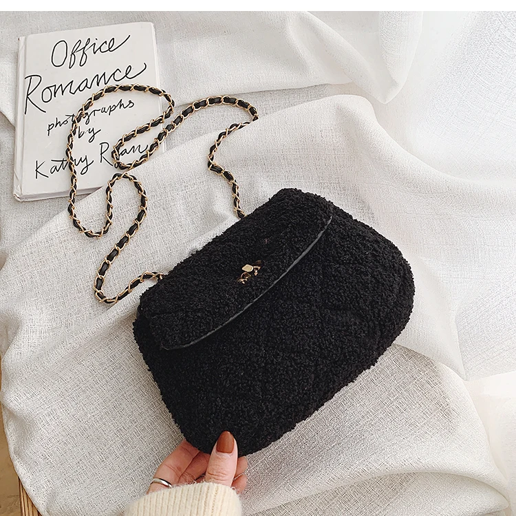 Elegant Female Plaid Crossbody Bag Winter New Quality Soft Plush Women's Designer Handbag Lock Chain Shoulder Messenger Bag