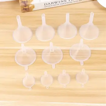 

10pcs Funnels Plastic Clear Salts Liquid Sand Funnels for Hospital
