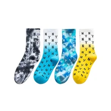 Letter Print Jacquard Hip Hop Skateboard Designer Color Changing Ombre Tie Dye Socks Men