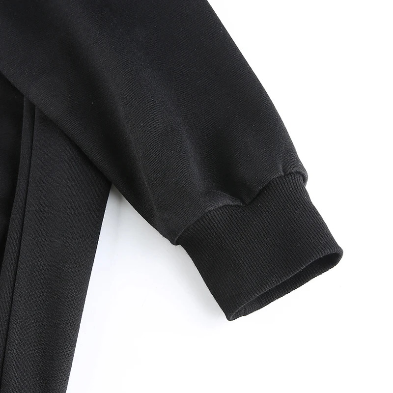 Black Sweatshirt (6)