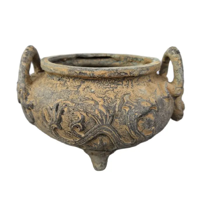 

Decoration of incense burner for antique collection unearthed from bronze ware