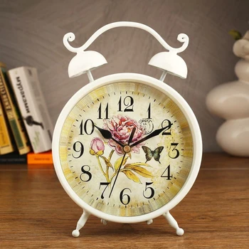 

Table clock "Volna", d = 16.5 cm, white 729517