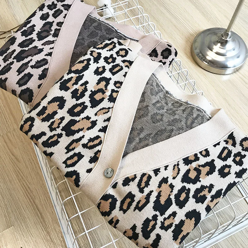 2021 �� ���� ��Ƽ�� ǥ�� �μ� ���� ��Ʈ ������ v-�� ���� ª�� ī�� �� ĳ�־� ���� �� �� Outwear