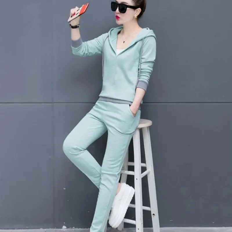 

Large Fashion Leisure Suit Two Suits for Women's Sportswear