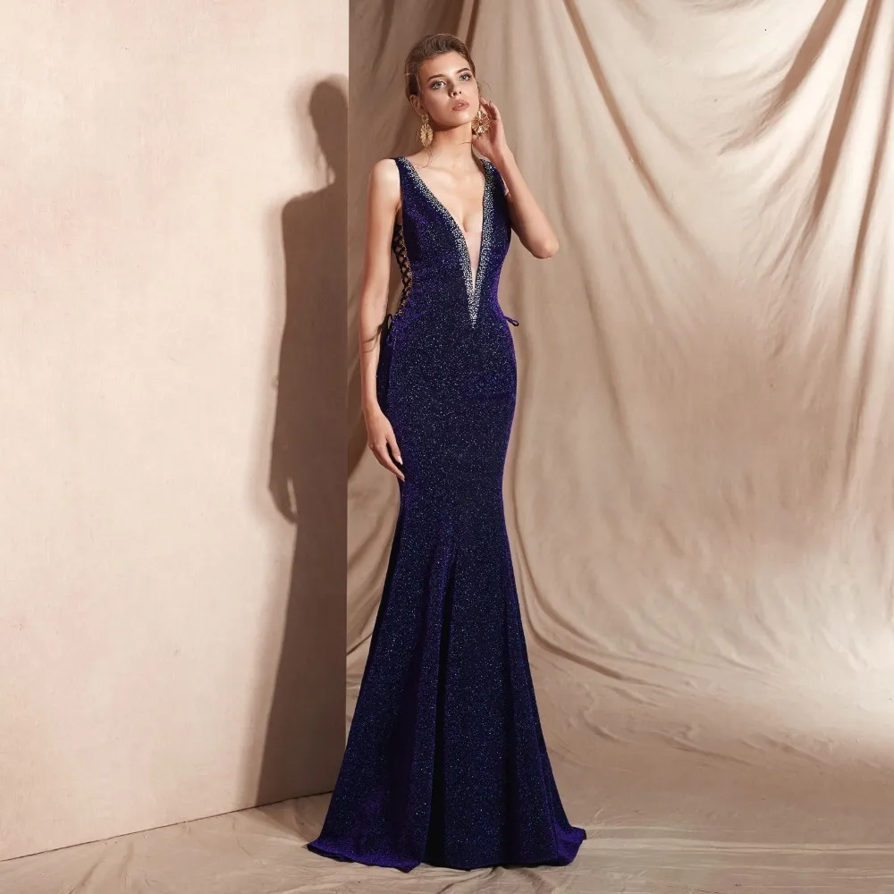

Hot New Fashion V Neck Sexy Backless Sequined Blue Mermaid Sheelveless Button Self-cultivation Cocktail Dress Hot Seller