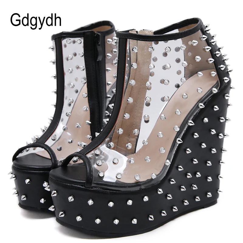 Женские ботинки с заклепками Gdgydh короткие на танкетке открытым носком из