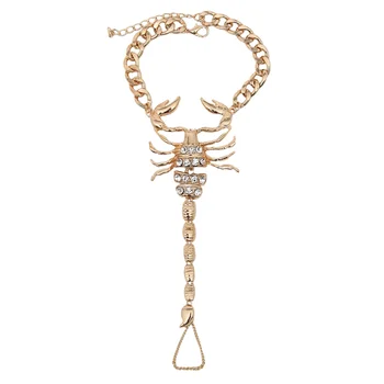 

Scorpion Shaped Diamond-encrusted Anklet Personalized Ankle Chain Delicate Ankle Jewelry Foot Hanging Chain for Women Girls (Gol
