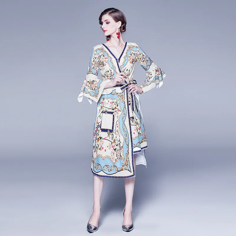 

2019 Autumn Clothing New Style Women's Romantic Retro Printed Bell Sleeve Waist Hugging Elegant Medium-length Dress