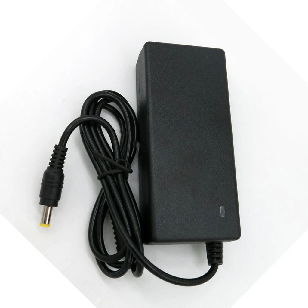 65W Universal AC Laptop Charger Power Adapter 14V 3A for Samsung Notebook