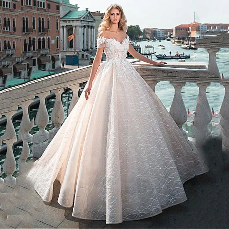 Vintage Ball Gown Wedding Dress 2022 