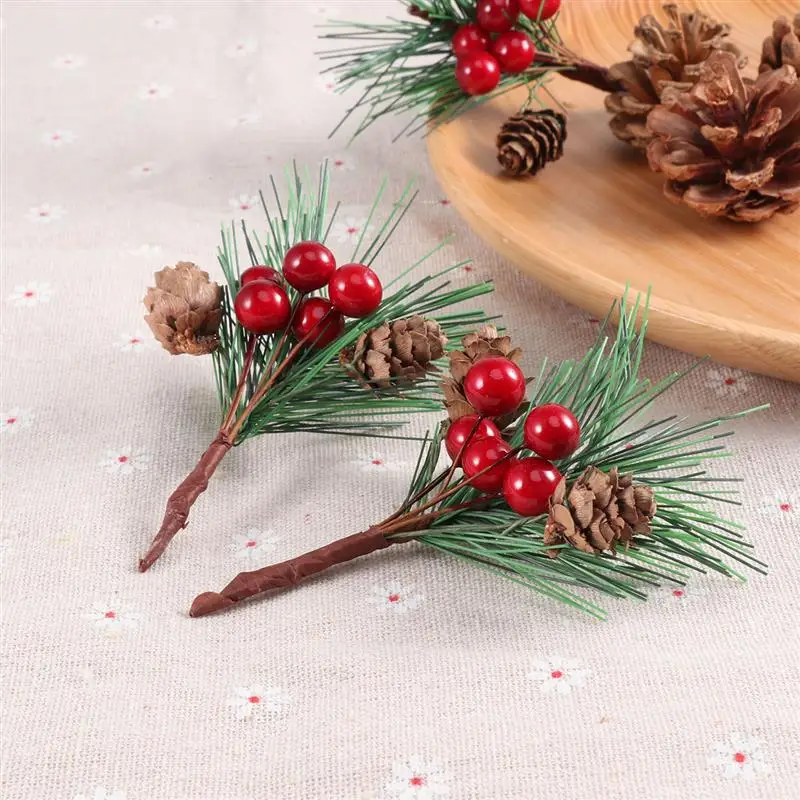 50Pcs Mini Simulation Christmas Pine Picks Stems Artificial Creative Pine Needle Berry Plant for Xmas Party Home Decor