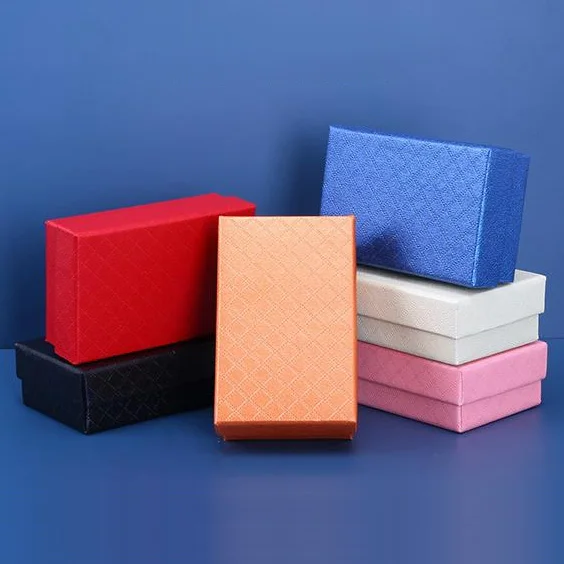 

2019 New Square Jewelry Box Wedding Engagement Ring Earrings Necklace Boxes Jewelry Organizer Display Gift Box Holder