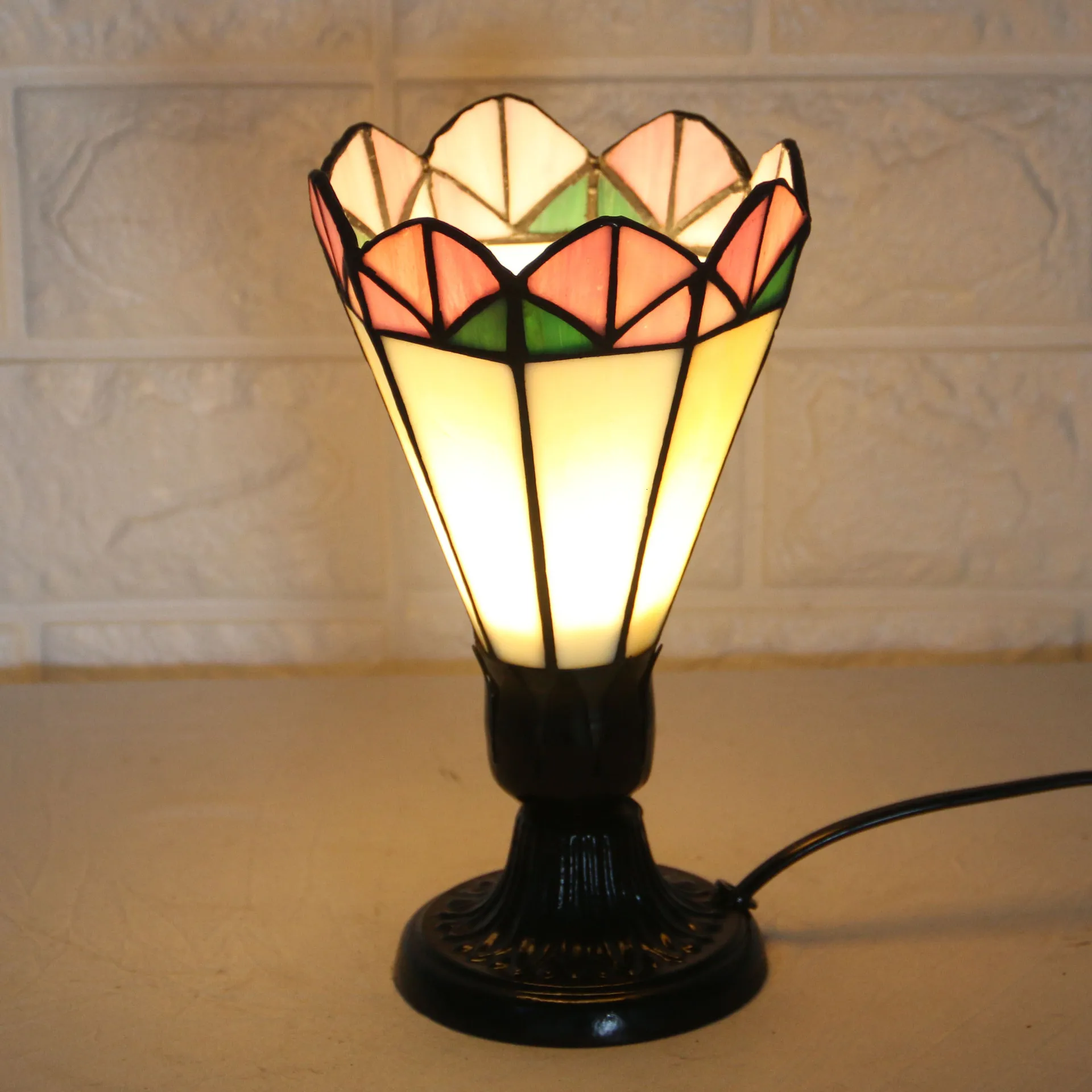 Настольная лампа Тиффани E27 барокко прикроватная лампа для спальни креативная Мода ретро настольная лампа - Цвет абажура: seechart