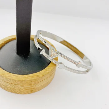 

Rhinestone Circle Cuff Bracelet Bangl crystal fashion jewelry charms girls accessories promotion Free shipping top quality