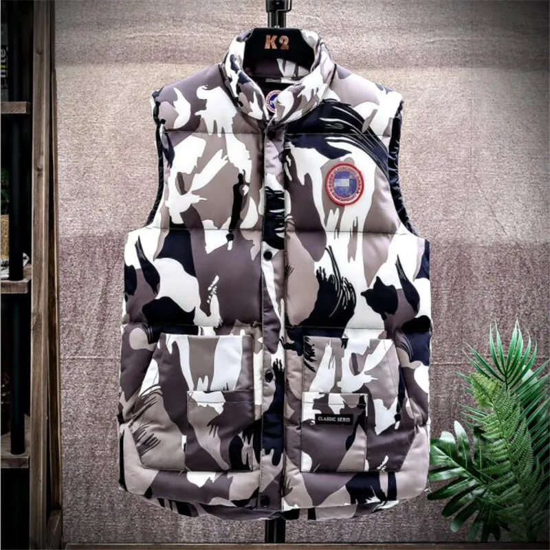 

2020 new big goose down cotton vest trend sleeveless men's camouflage vest jacket plus size vest thickened