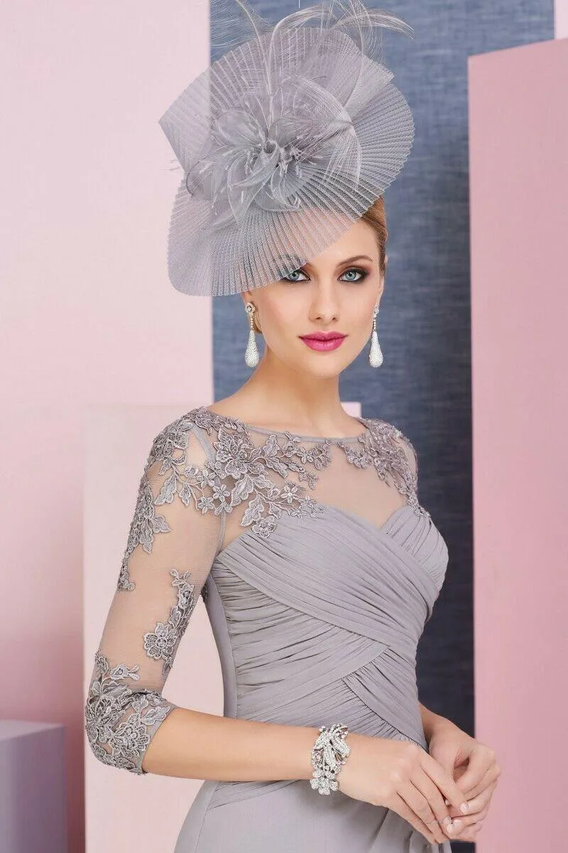 2021 New Elegant Short Two Pieces Mother of the Bride Dresses with Shawl Appliqued Wedding Party Dresses Three Quarter Sleeves