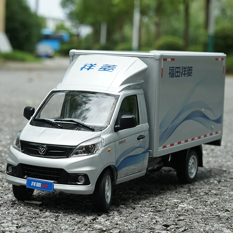 

1:18 Scale Foton Xiangling V1 Van Mini Truck Mold Metal Light Car Model Alloy Die-Cast & Toy Vehicle Collection Souvenir Display