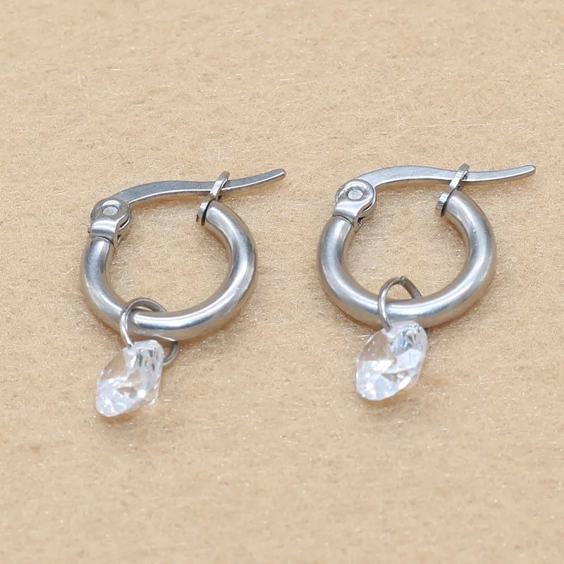 Титановые серьги-кольца 12 мм с сердечком и жемчугом, Star Charms316 L, нержавеющая сталь, не выцветает, не вызывает аллергии