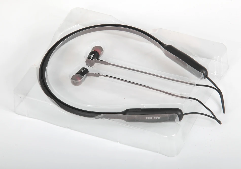 Free shipping Bluetooth earphone movement Neck style Wireless bluetooth Waterproof and sweatproof Support memory card