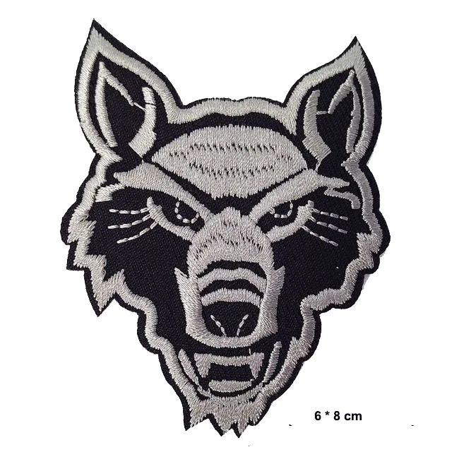 Wolf embroidery patch