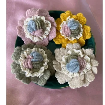 

Vintage mori girl kawaii handmade wool fabric flowers lace brooch cotton linen clothes brooch 2020 Autumn cute brooch gift