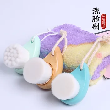 

Single Bottle Manual Comma Original Wooden Handle Facial Brush Heart Shape Cleansing Makeup Brush Face-wash Makeup Brush Pore