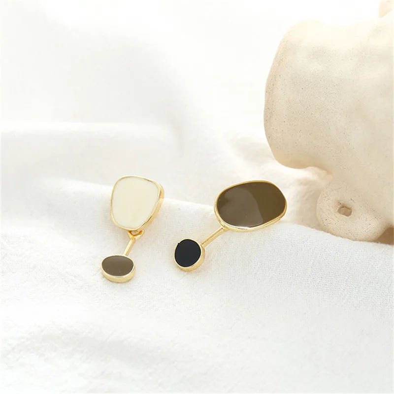 10479537147_1976887869 (1)