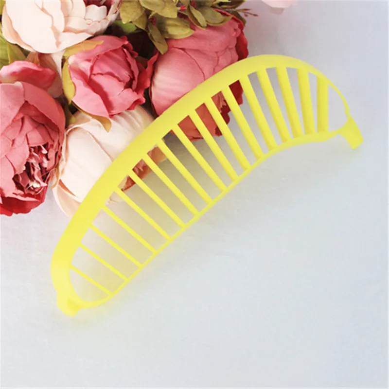 1PCS-Banana-Slicer-Chopper-Cutter-Plastic-Banana-Make-Tool-Fruit-Sausage-Cereal-Cutter-Plastic-Banana-Cutting (3)