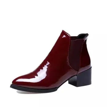 baratas 2020 Novos Sapatos Da Moda Chegada Mulheres Botas De Elástico No Tornozelo De Couro Botas De Salto Baixo Apontou Botas Femininas Sensuais Sapatos Goth