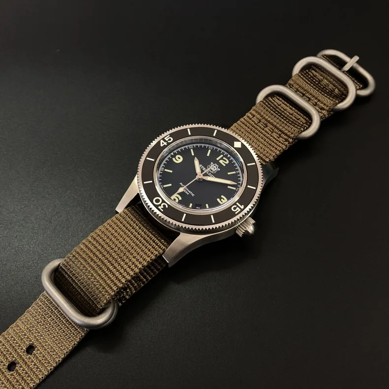 steeldive watch 33