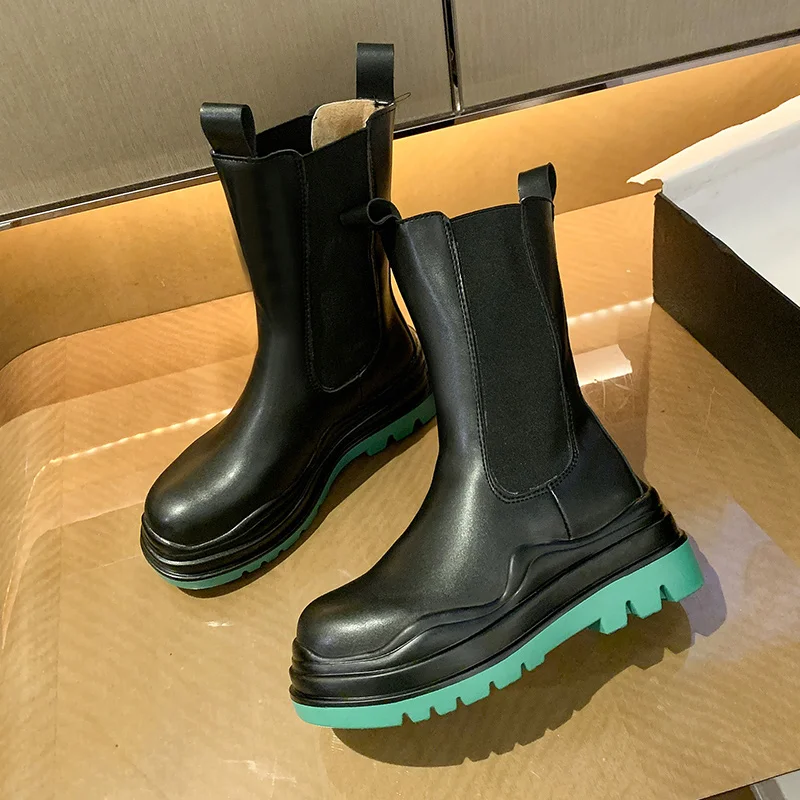 chelsea boot stretcher