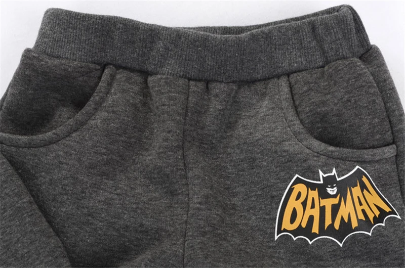 Осень-зима новые костюмы для мальчиков и девочек Топы+ штаны с Бэтменом Стиль Детские костюмы набор Batman