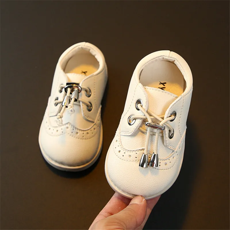 DIMI/ г. Осенняя обувь для младенцев обувь из мягкой кожи для новорожденных модная нескользящая обувь на плоской подошве для маленьких мальчиков и девочек - Цвет: Белый