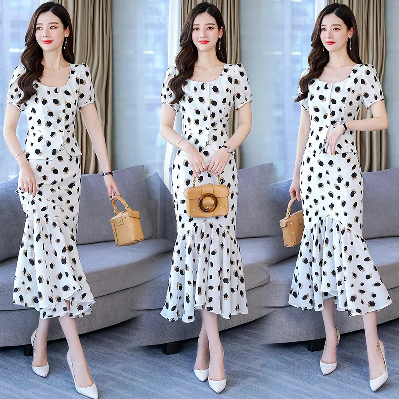 

2019 Summer V-neck Trend Printed Cool Slimming Set Versatile Casual in Short Sleeve Set