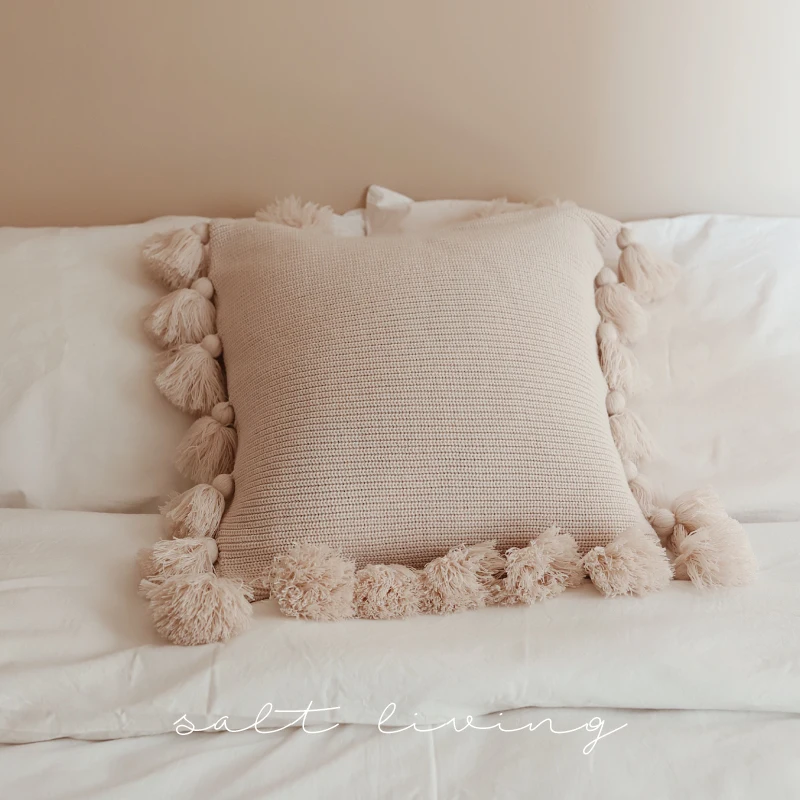 Oure color Pink Knitted Cushion Cover With Tassels Boho Fringe Accent Pillow Case 45x45cm Home sofa Decorative drop shippng Oure color Pink Knitted Cushion Cover With Tassels Boho Fringe Accent Pillow Case 45x45cm Home sofa Decorative drop shippng