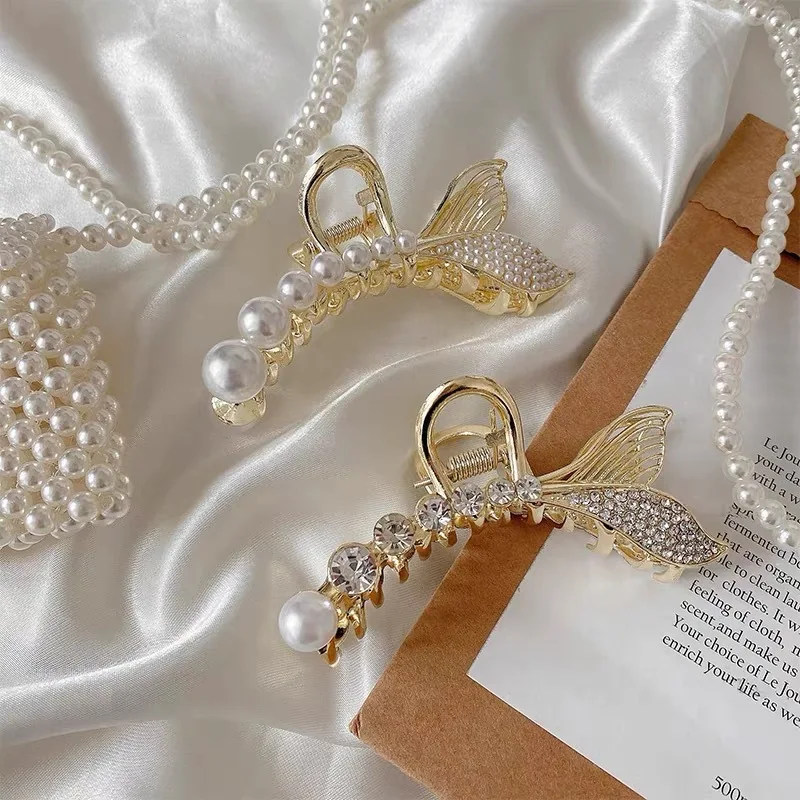 AccMax Metal Mermaid Hair Claw Clip Ins Large Size Clamps Pearl Diamond Geometric Grab Sweet Women Korean Accessories |