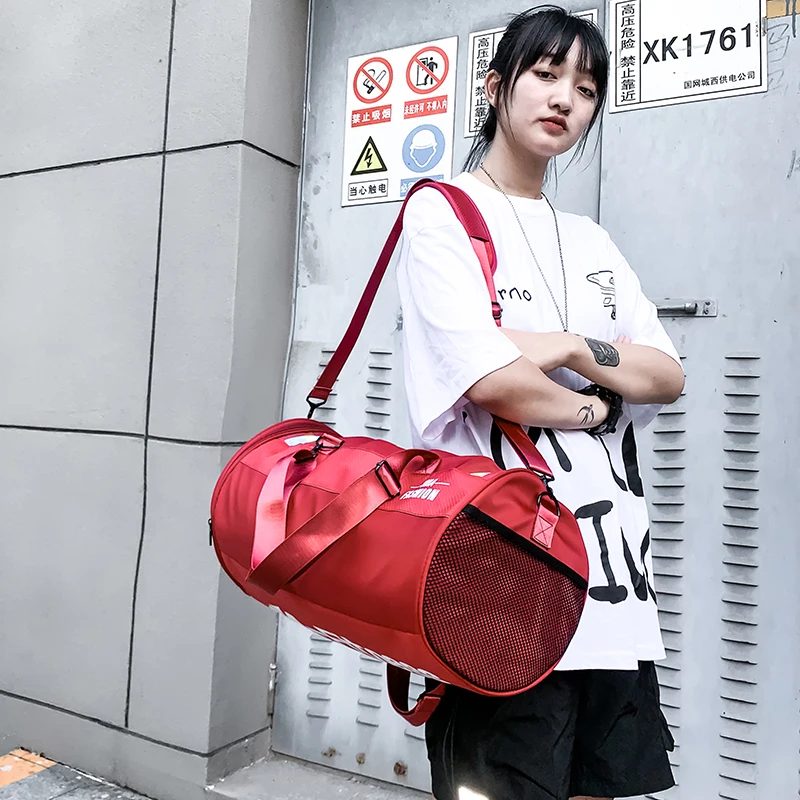 

YILIAN large capacity travel bag hand carry double shoulder back leisure fitness bag travel in Europe and the United States
