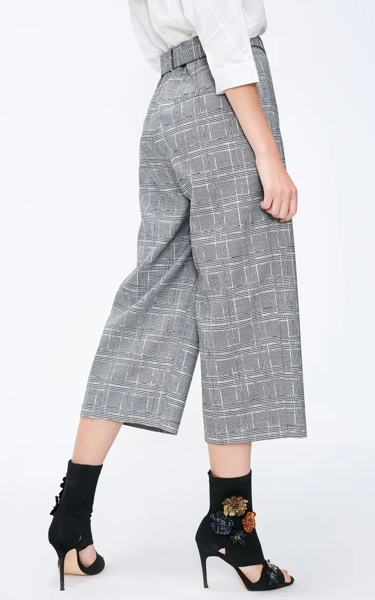 Vero Moda Новые поступления Старая школа Высокая талия широкие брюки Капри | 31836J508