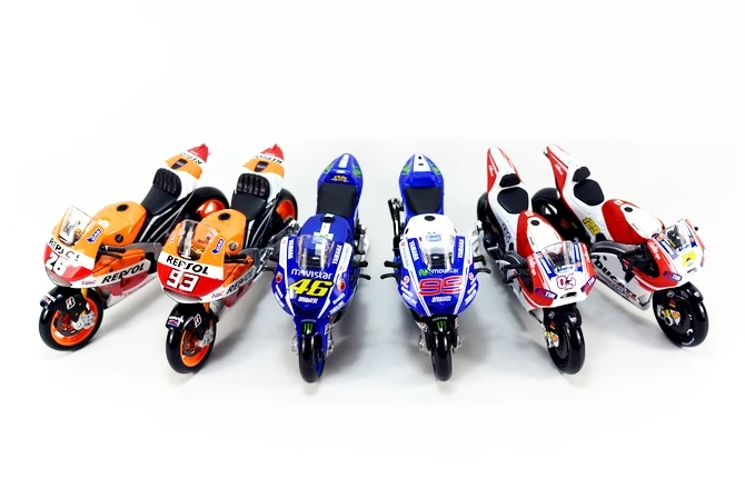 Maisto 1/18 1:18 Масштаб WGP 15 Ducati Desmosedici No29 гоночный мотоцикл Мотоциклы литье под давлением демонстрационные модели игрушки для мальчиков