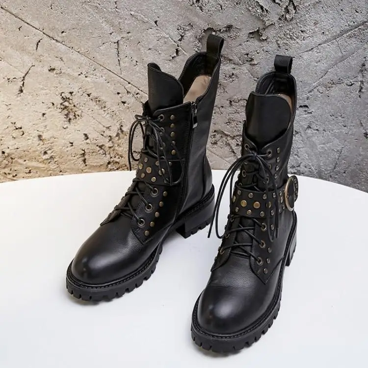 

Winter Boots Women Rivets Ankle Boots For Women Med Heels Botas Mujer Motorcycle Boots Fashion Ladies Shoes Zapatos De Mujer