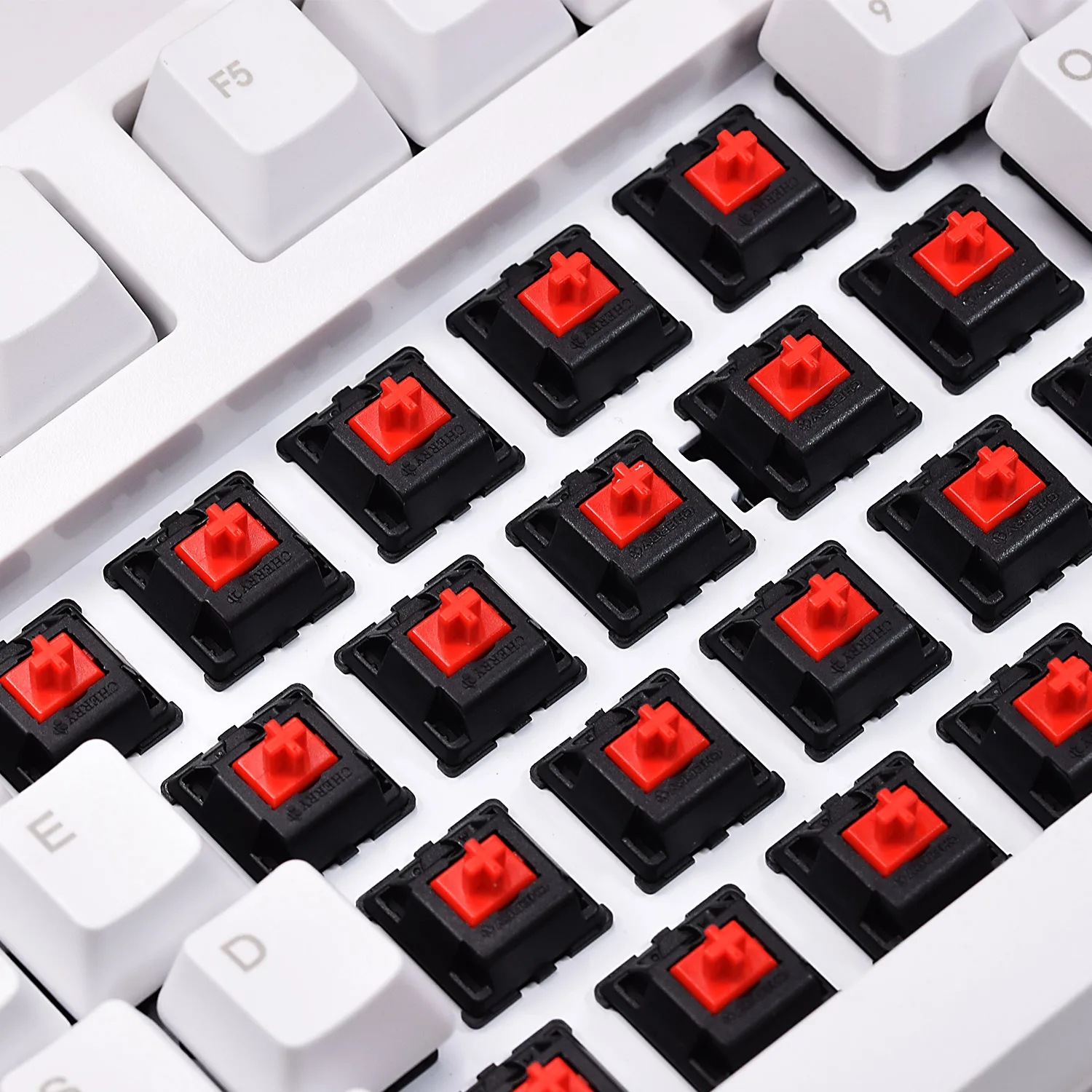 Механическая игровая клавиатура Hello Ganss с переключателем Cherry MX коричневый Красный Синий 104 клавиш(Anti-Ghosting) для геймера(белый